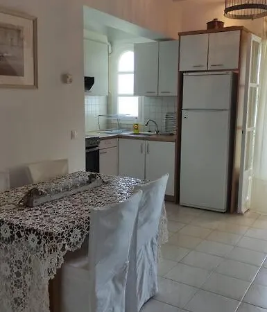 Selene Seaside Apartment